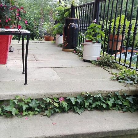 B&B El Jardin De Aes Puente Viesgo Exterior photo