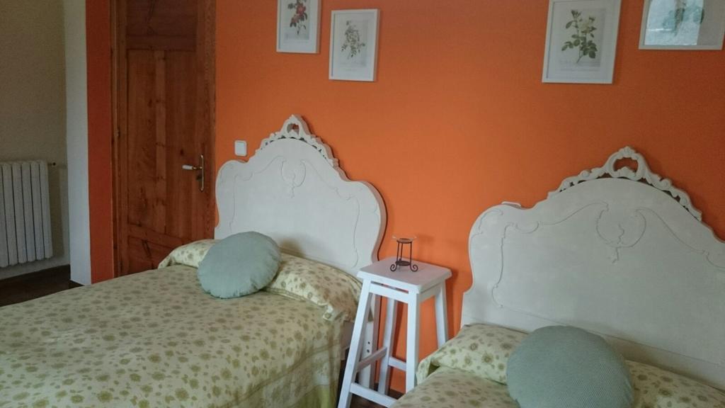 B&B El Jardin De Aes Puente Viesgo Exterior photo