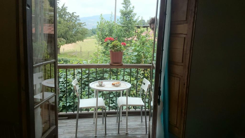 B&B El Jardin De Aes Puente Viesgo Exterior photo